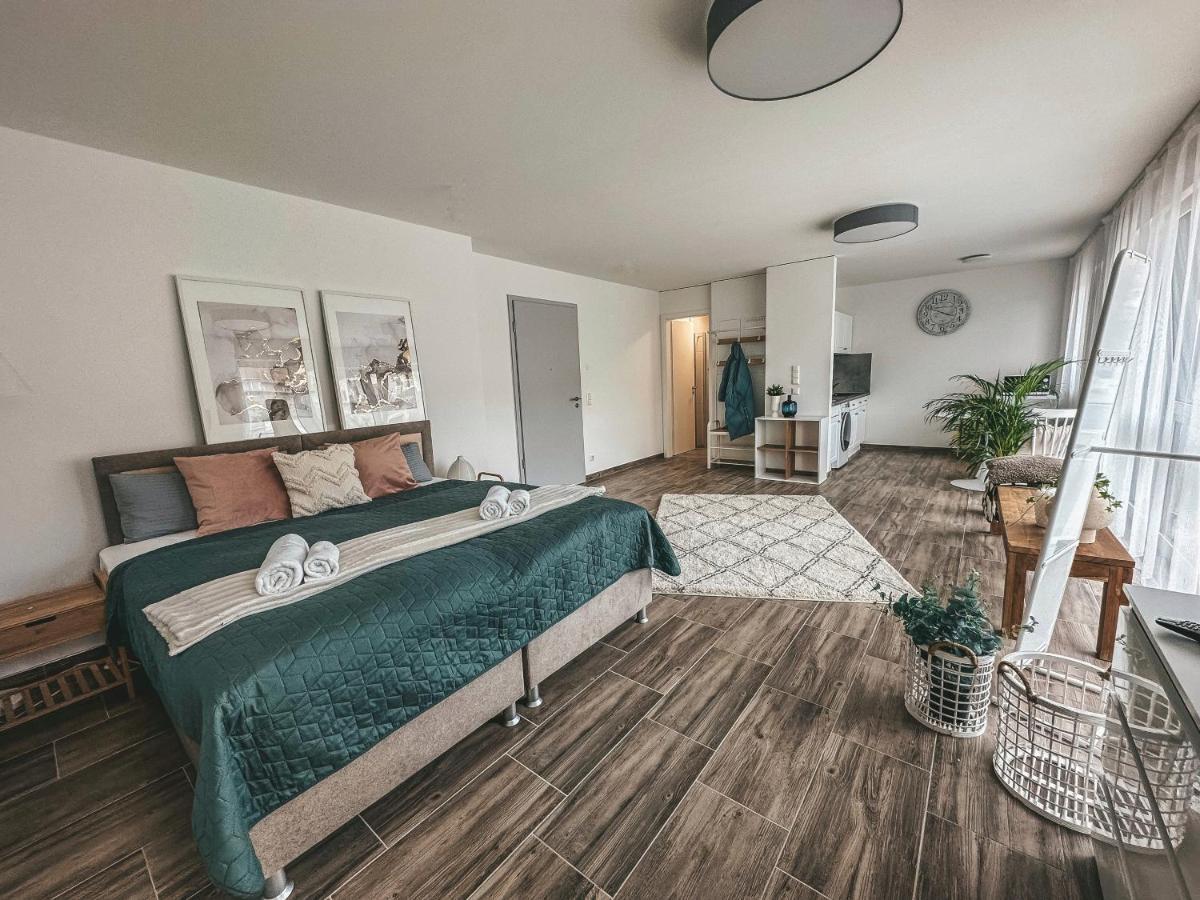 Sali Homes Elegant And Stylish Retreat In Heart Of Bayreuth, Close To River Екстериор снимка