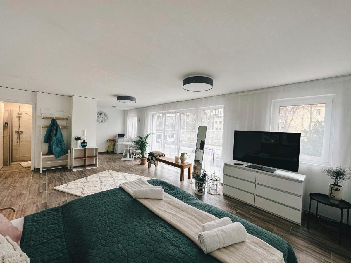 Sali Homes Elegant And Stylish Retreat In Heart Of Bayreuth, Close To River Екстериор снимка