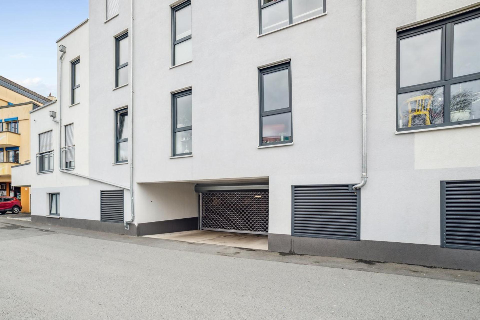 Sali Homes Elegant And Stylish Retreat In Heart Of Bayreuth, Close To River Екстериор снимка