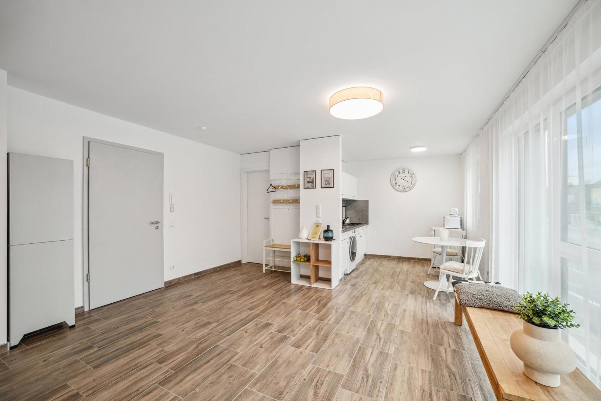 Sali Homes Elegant And Stylish Retreat In Heart Of Bayreuth, Close To River Екстериор снимка